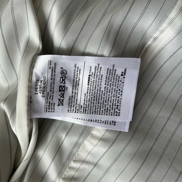 Banana Republic black blazer size 2 - Picture 6 of 7